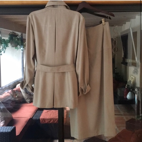 Infinitif beige suede-like outfit - Picture 3 of 6